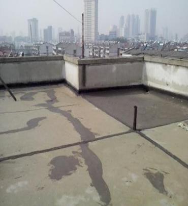 孝感漏水维修 楼顶漏水是什么原因，楼顶漏水维修方法是什么?